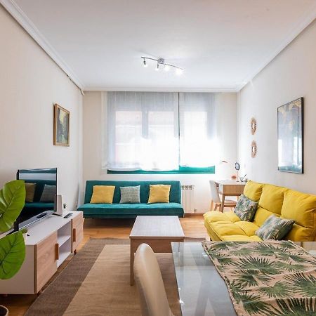 Apartamento céntrico con parking y Wifi Onís Esterno foto