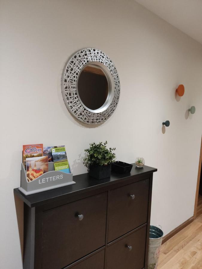 Apartamento céntrico con parking y Wifi Onís Esterno foto