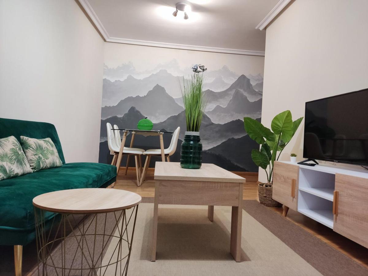 Apartamento céntrico con parking y Wifi Onís Esterno foto