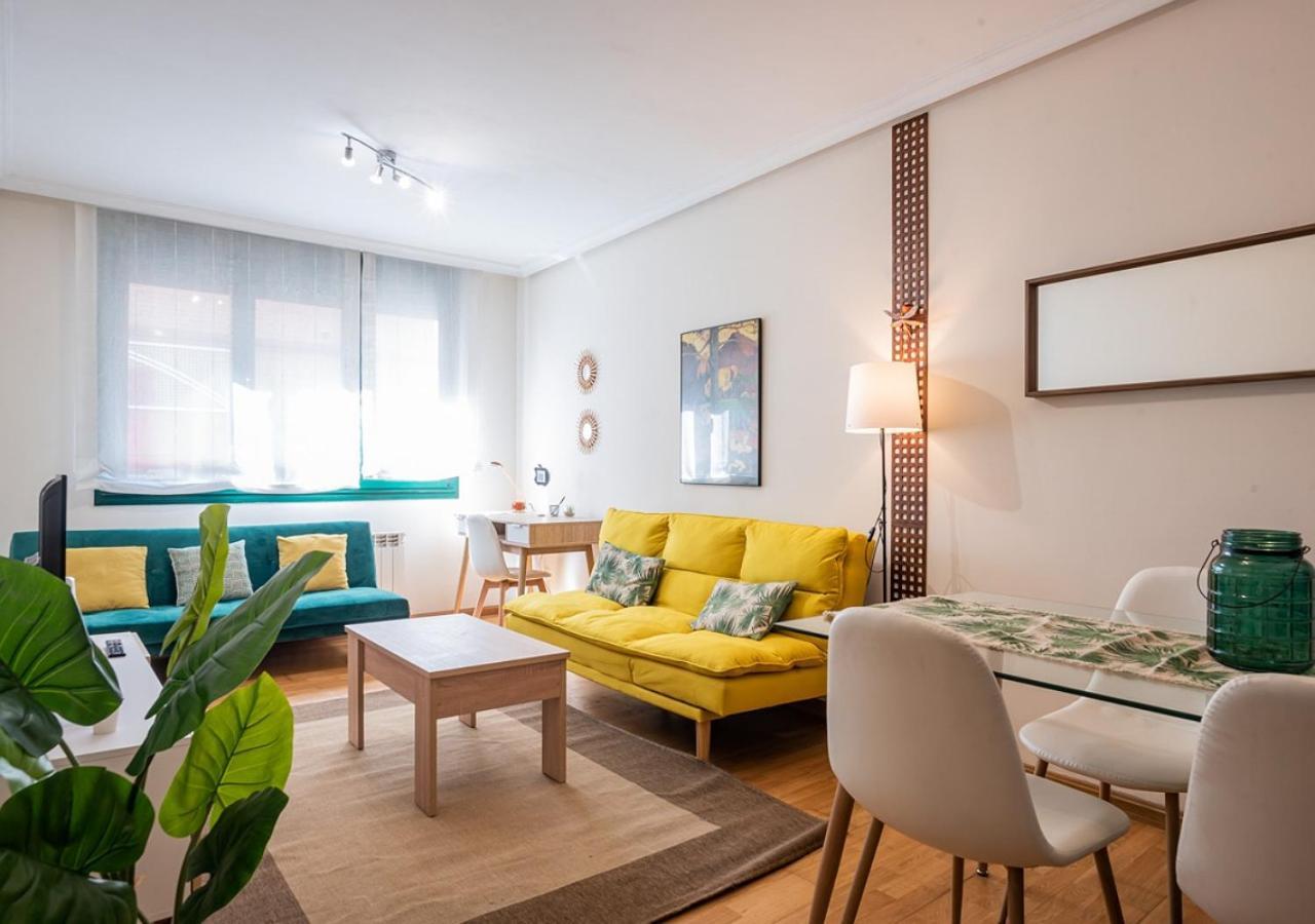 Apartamento céntrico con parking y Wifi Onís Esterno foto