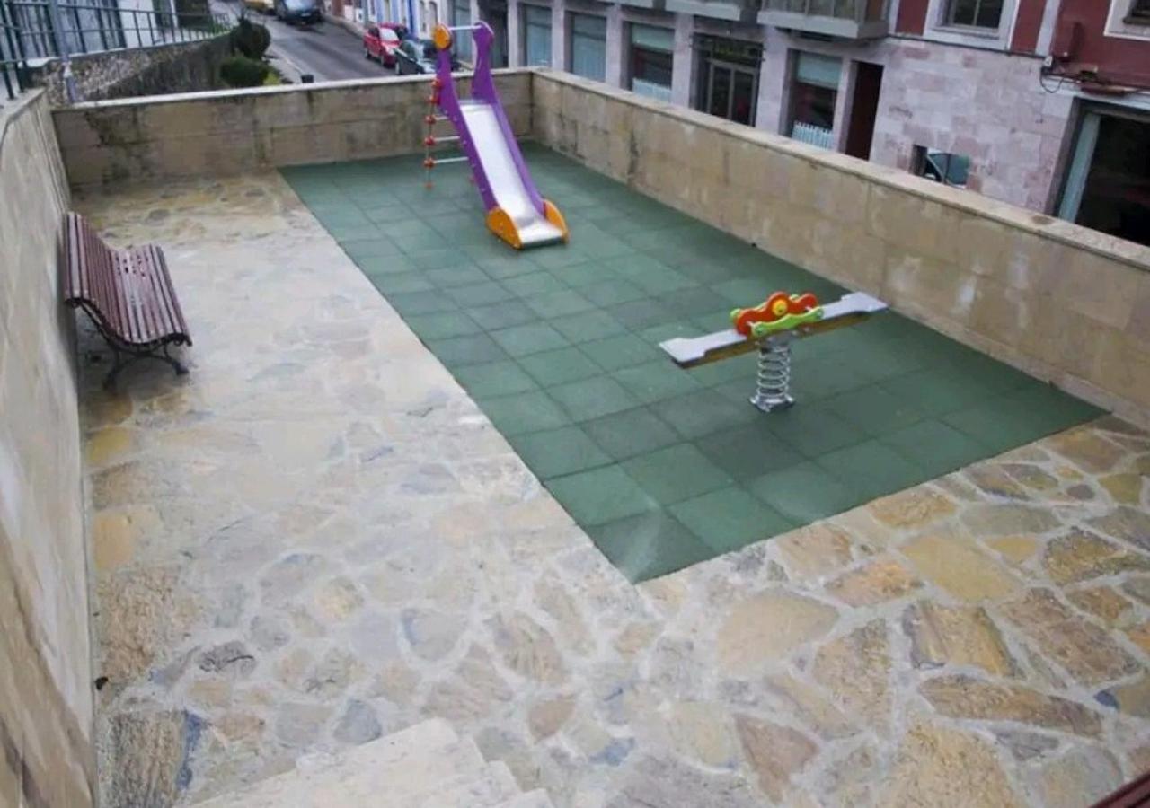 Apartamento céntrico con parking y Wifi Onís Esterno foto
