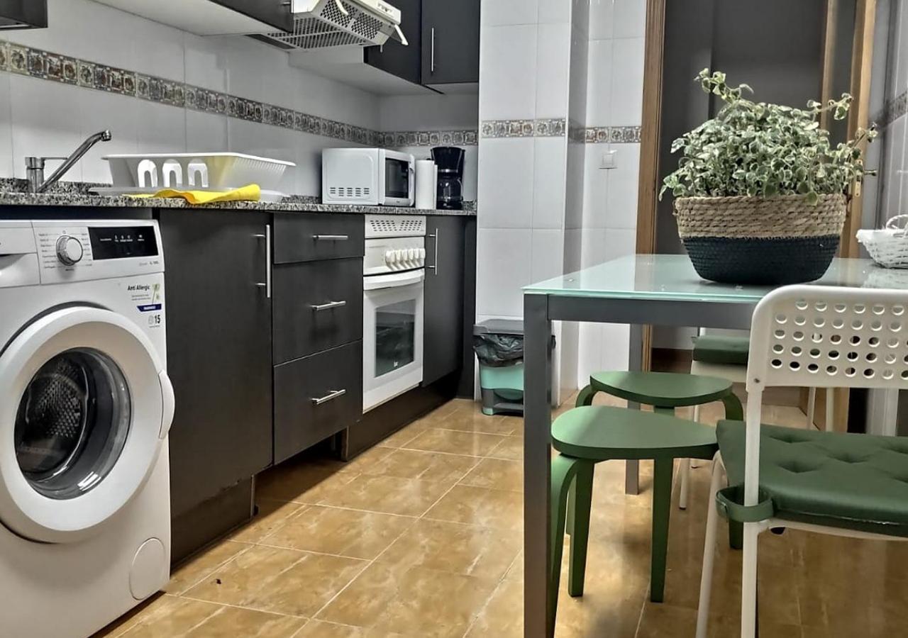 Apartamento céntrico con parking y Wifi Onís Esterno foto